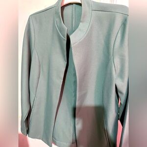 Elegant Women's Jacket in light blue blazer